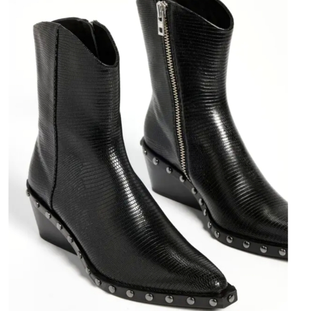 NIB$650 Rag & Bone Santiago Point Toe Studded Lizard-Embossed Mid Wedge Boot 7.5